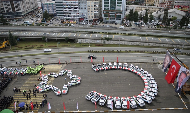 Hayırseverlerin Desteğiyle Rize Emniyetine Yeni Hizmet Araçları