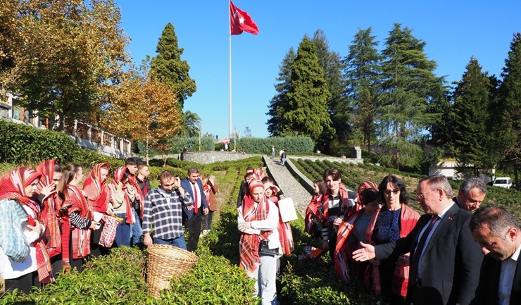 Makedonyalı Türk Gençleri ÇAYKUR’un Konuğu Oldu